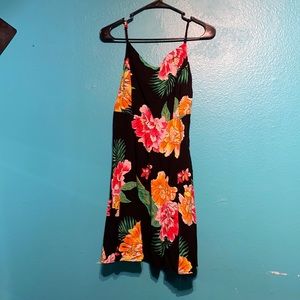 Old navy black floral dress with side zipper